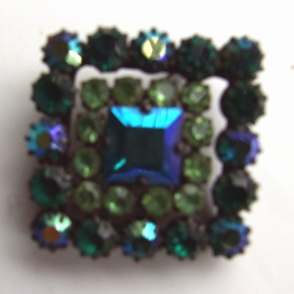 Antique VTG Rhinestone Brooch Japan Back Luscious Greens - Picture 1 of 4